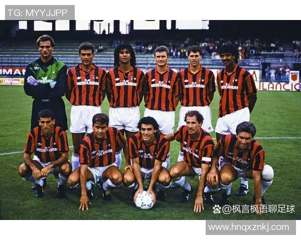 足球场上的十一号传奇球星解析与历史地位深度剖析 足球场上的十一号传奇球星解析与历史地位深度剖析