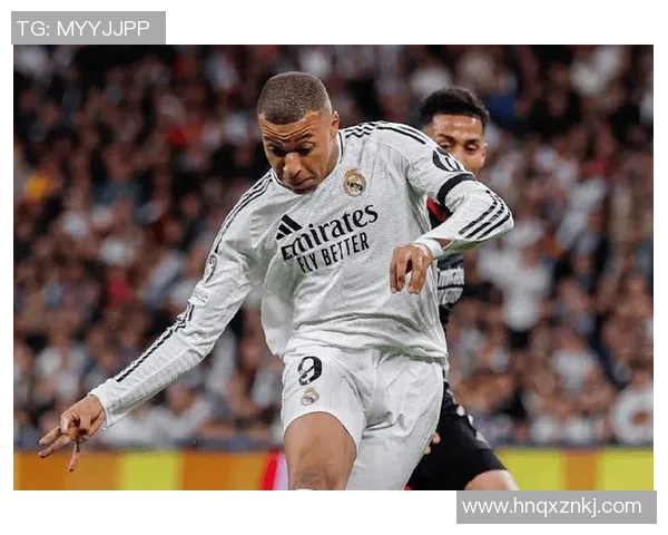 法国足球明星:从齐达内到姆巴佩,传奇球员的辉煌历程与影响 法国足球明星:从齐达内到姆巴佩,传奇球员的辉煌历程与影响